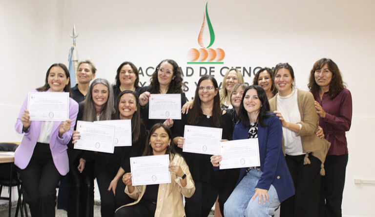 Unlpam facultad cienciasexactasynaturales egresadas diplomatura diplomas 15mayo2025