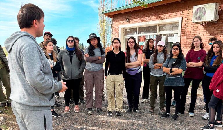 Unlpam proyecto casadepiedra estudiantes charla 20mayo2025