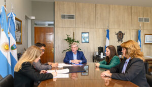 Ziliottosergio firma convenio obras escuela gobernadorduval 15mayo2025