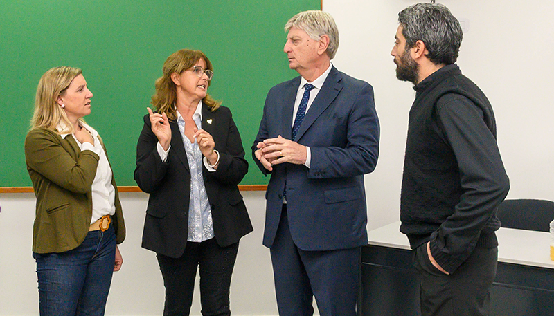 Ziliottosergio funcionarios educacion inauguracion generalpico 15mayo2025