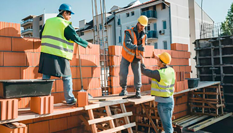 Construccion casa trabajadores 16mayo2025