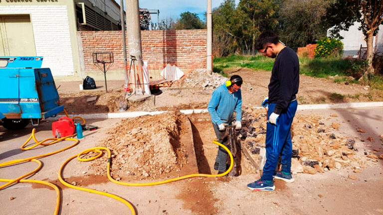 Cospecltda trabajadores zanjeo obra subestacion ape 5junio2025