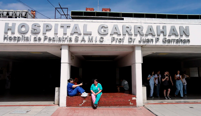 Hospital garraham paro medicos residentes 5junio2025