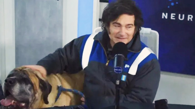Mileijavier perro neura 4julio2025