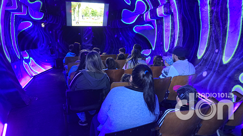 Parquedelaprehistoria braquiosauruscinema publico 13julio2025