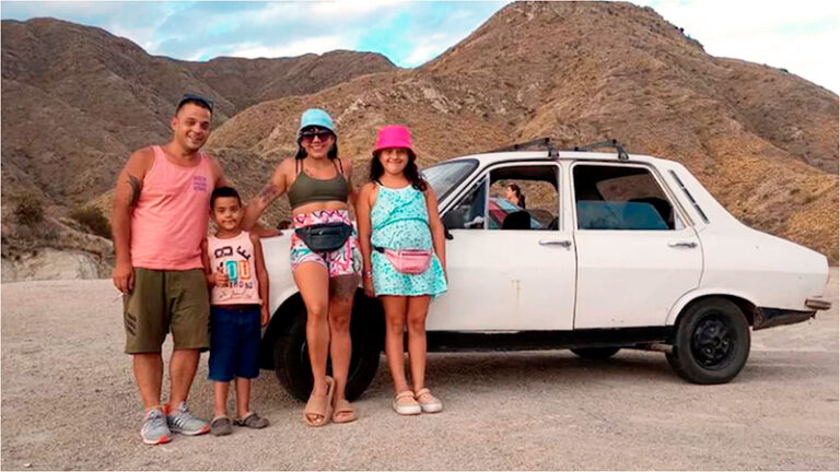 Renault12 perez familia ruta40 18julio2025