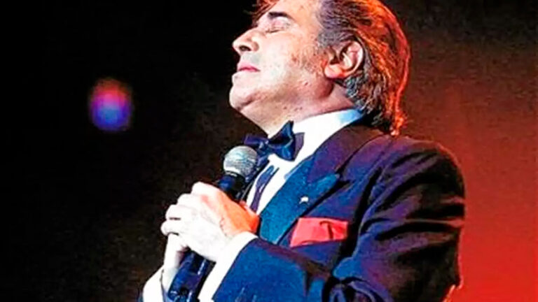 Sandro cantante 10julio2025