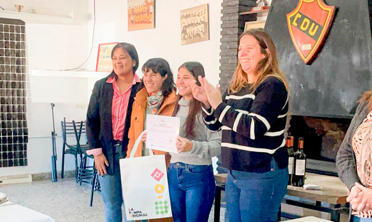Turismo capacitacion uriburu 3julio2025