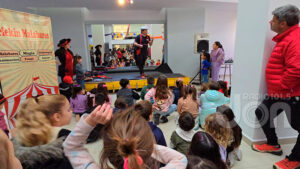 Vacacionesdeinvierno ccm espectaculo malabaristas 27julio2025