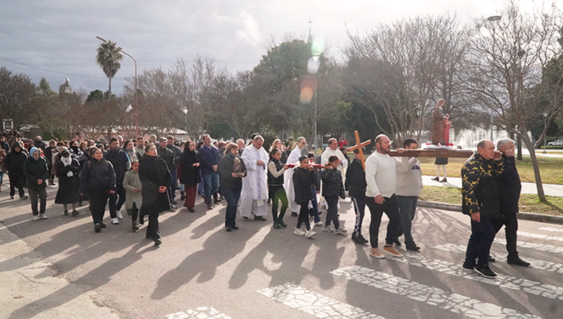 Virgen procesion fieles maisonnave 27julio2025