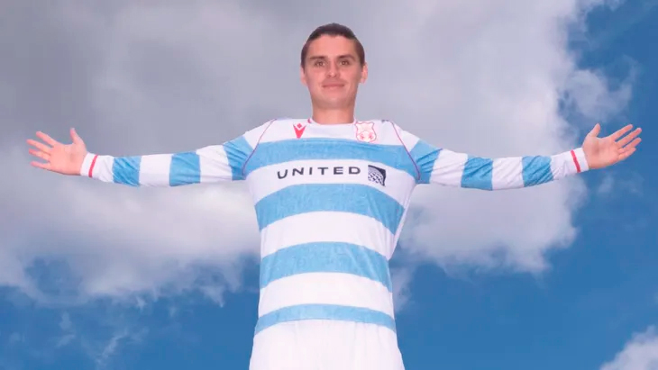 Wrexhamafc gales camiseta patagonia 31julio2025 1