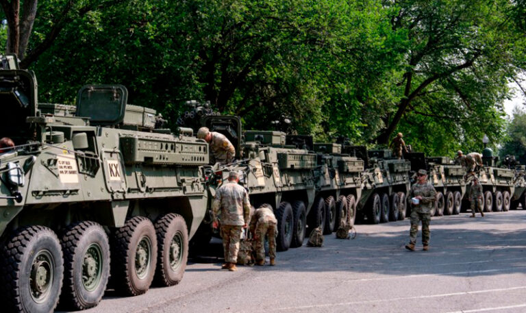 Tanques stryker1126 5julio2025