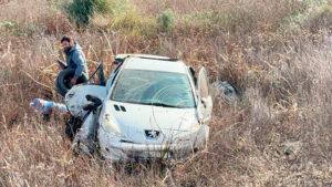 Vuelco peugeot207 castenses rutaprovincial102 25julio2025