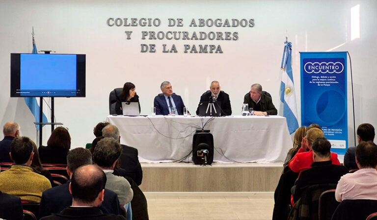 Cajasprevisionales forointerprovincial santarosa 12agosto2025