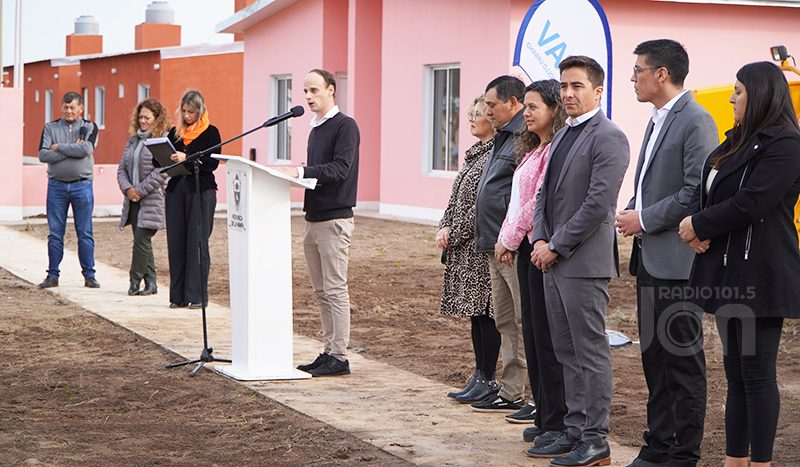 Cervellinipablo entrega casas conhello 21agosto2025