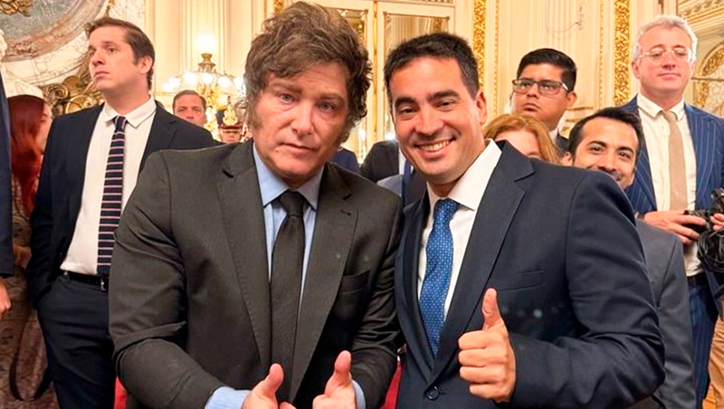 Ravieradrian mileijavier saludo casarosada 22agosto2025