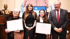 Reinosoolga nillesvelantina reconocimiento senado 27agosto2025