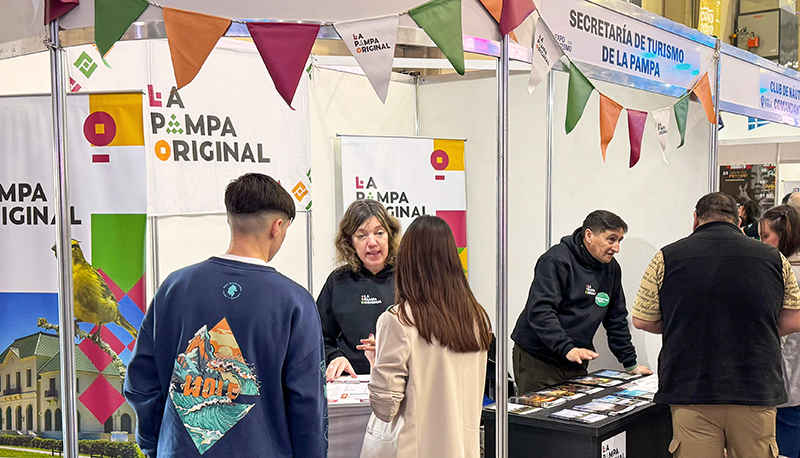 Turismo stand lapampa expocomodoro 17agosto2025