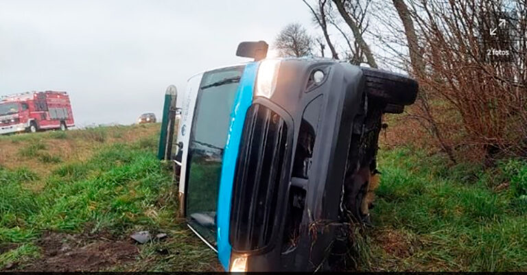 Ambulancia vuelco rutanacional5 19agosto2025