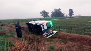 Ambulancia vuelco rutanacional5 chivilcoy 19agosto2025
