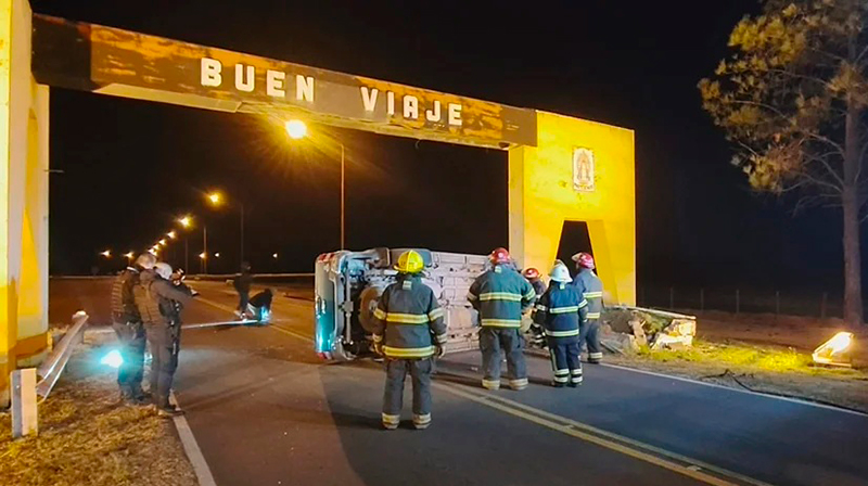 Choque vuelco ingreso ingenieroluiggi policia 8agosto2025