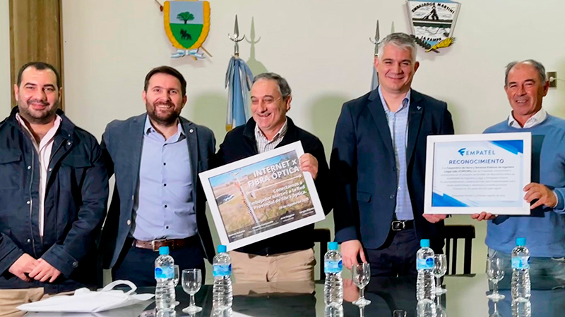 Conectividad fibraoptica embajadormartini funcionarios 30agosto2025