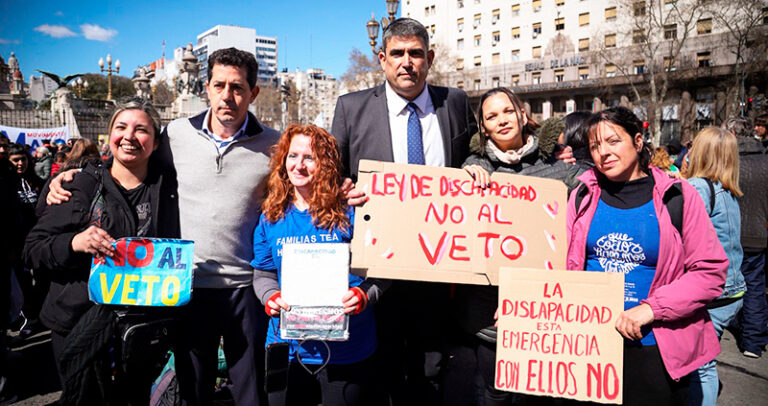 Bensusandaniel manifestantes leydiscapacidad 4setiembre2025