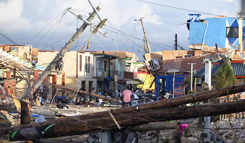 Jamaica huracan melissa bicicleta 31octubre2025