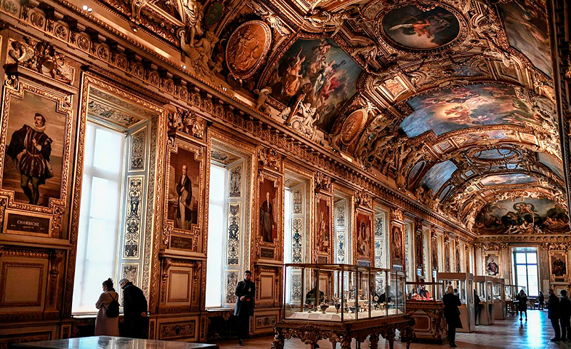 Louvre museo robo francia interior 19octubre2025
