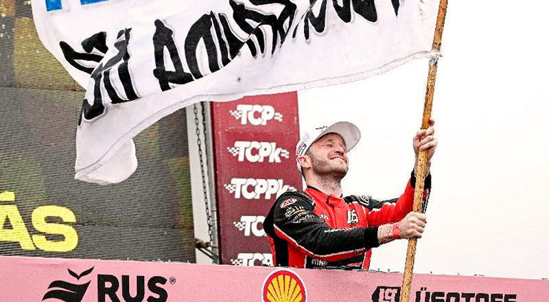 Turismocarretera canapinoagustin festejo sannicolas 5octubre2025