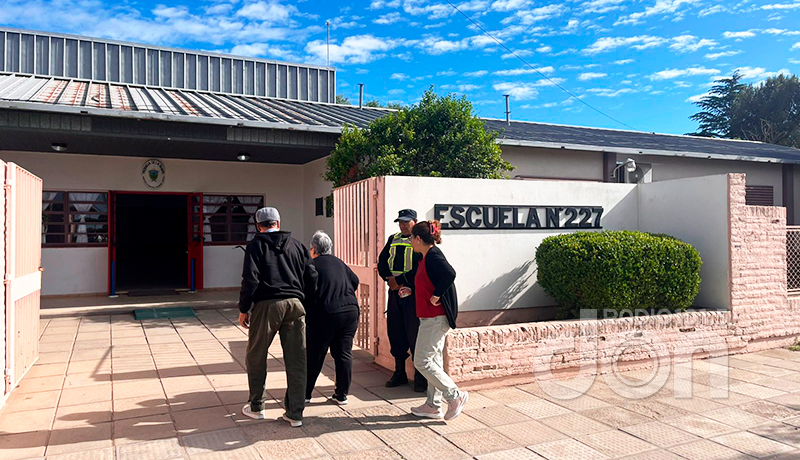 Elecciones escuela227 votantes 26octubre2025