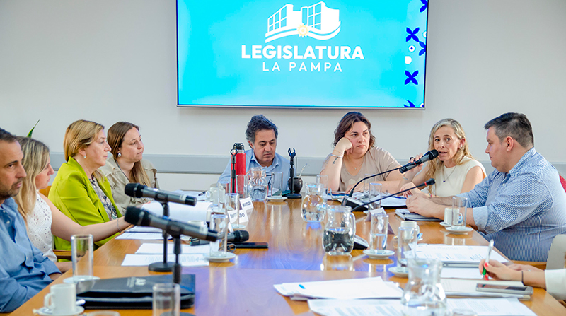 Camaradiputados comision legislacionsocial celulares escuelas 4noviembre2025