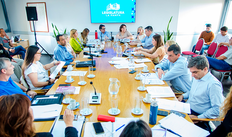 Camaradiputados comision legislacionsocial celulares escuelas 4noviembre2025 1