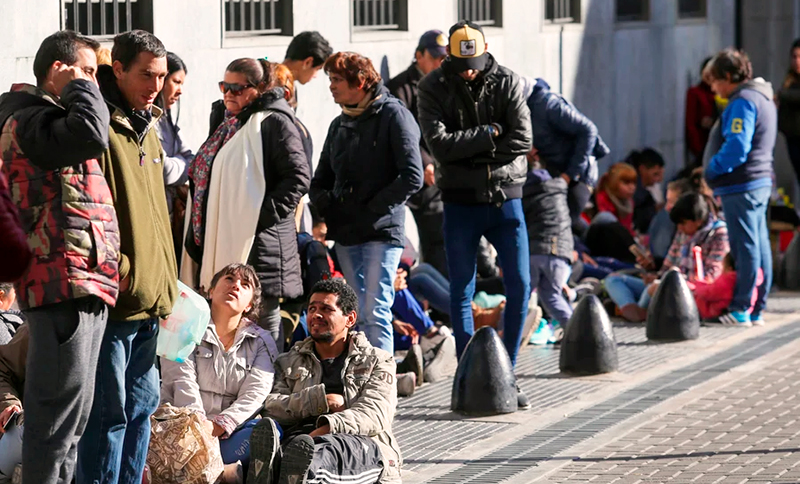 Desocupacion busqueda trabajo 3noviembre2025