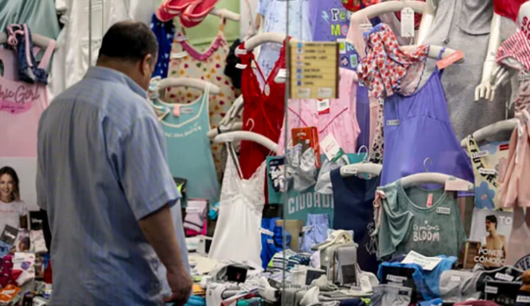 Tienda vidriera consumidor 28noviembre2025