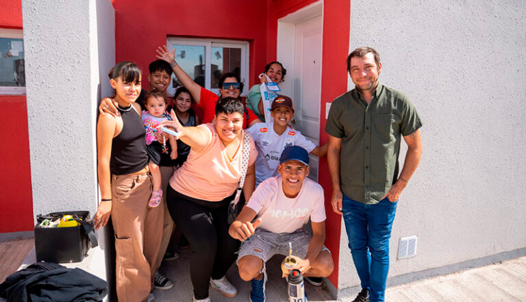 Ipav entrega viviendas coloniabaron 19diciembre2025