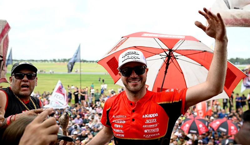 Turismocarretera canapinoagustin festejo campeonato 7diciembre2025