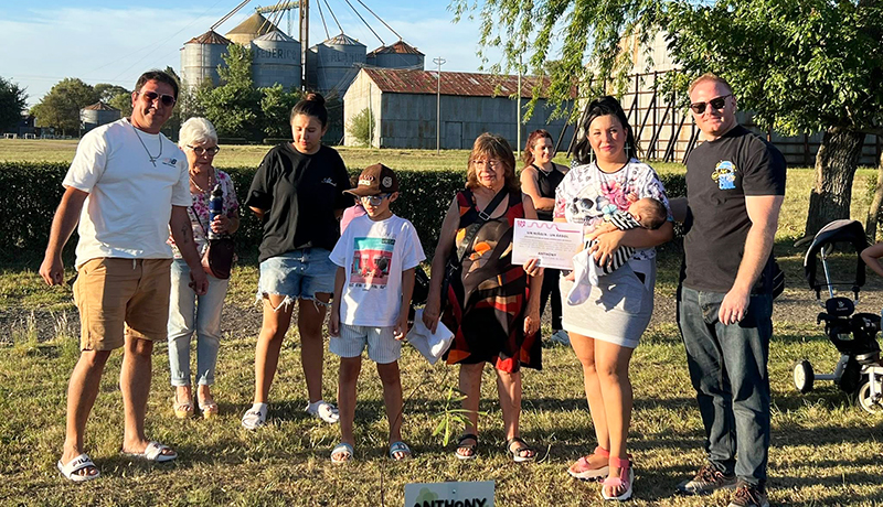 Unarbolunninio plantacion pistadelasalud familia ordoniezcamilo 6diciembre2025