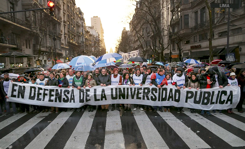 Universidadpublica manifestacion 23diciembre2025