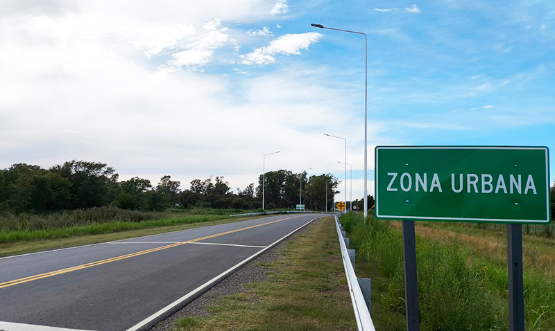 Falucho iluminacion acceso cartel 19enero2026