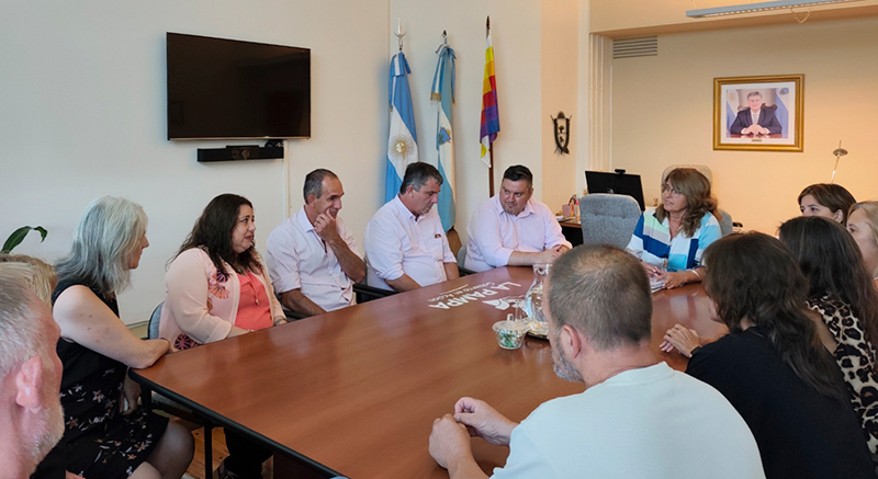 FeuerschvengerMarcela reunion TribunalesDocentes 15enero2026