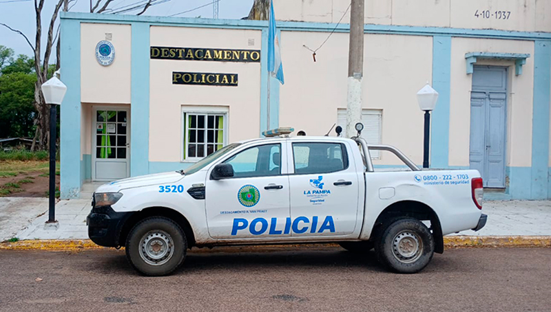VanPraet comisaria patrullero 15enero2026