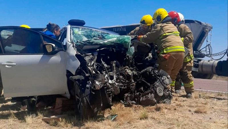Choquefrontal rutaprovincial20 auto camion bomberosvoluntarios 20enero2026