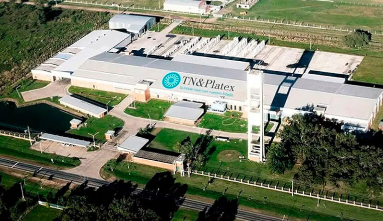 Fabrica textil TN&Platex Tucuman 14enero2026