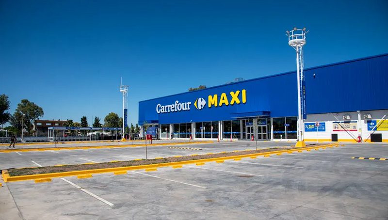 Carrefour Maxi estacionamiento SantaRosa 28febrero2026