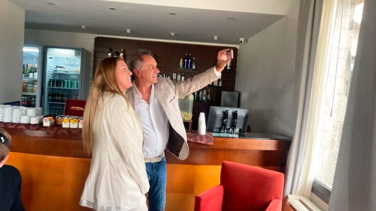 ScioliDaniel GrippoFranca Anses selfie 18febrero2026