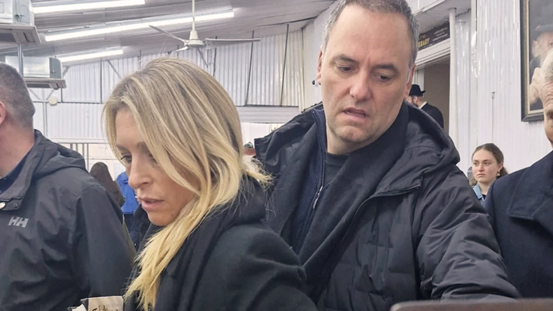 AdorniManuel AngelettiBettina vuelo EEUU 18marzo2026