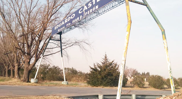 Acceso JuanPeron cartel 16abril2026