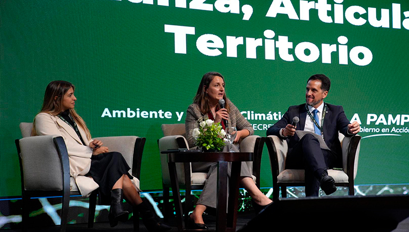 RicardFlorencia disertacion encuentro CambioClimatico Tucuman 26abril2026