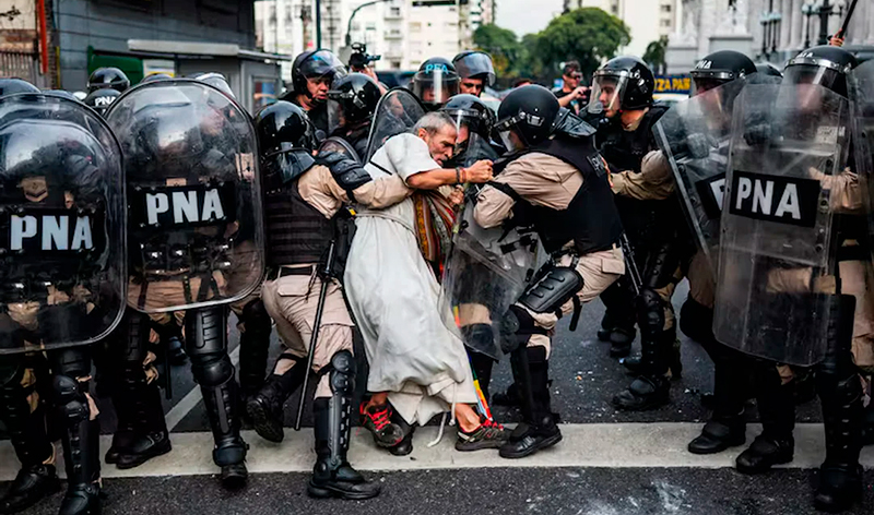 RomeroJorge cura detenido foto premiada BourbonTadeo 11abril2026